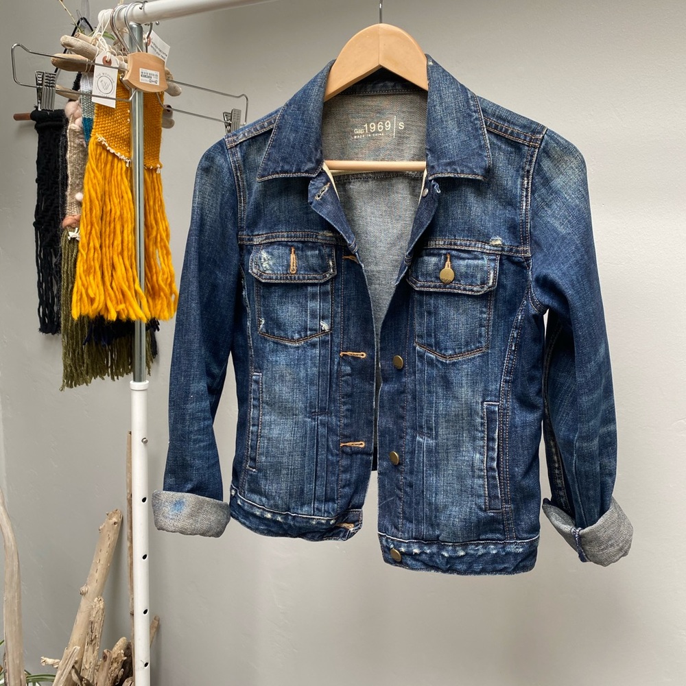Gap distressed 1969 collection denim jean jacket